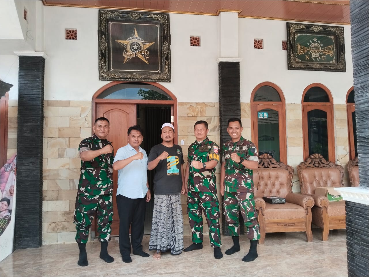 LURAH KUNJUNGI PONDOK PESANTREN IBNU HADI