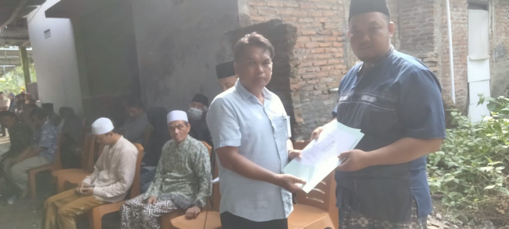 PENYERAHAN AKTA KEMATIAN DI PADUKUHAN KENARAN