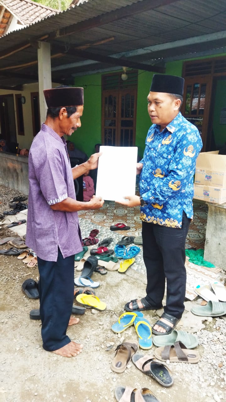 LUKADESI DI PADUKUHAN UMBULSAI B DAN DALEMAN
