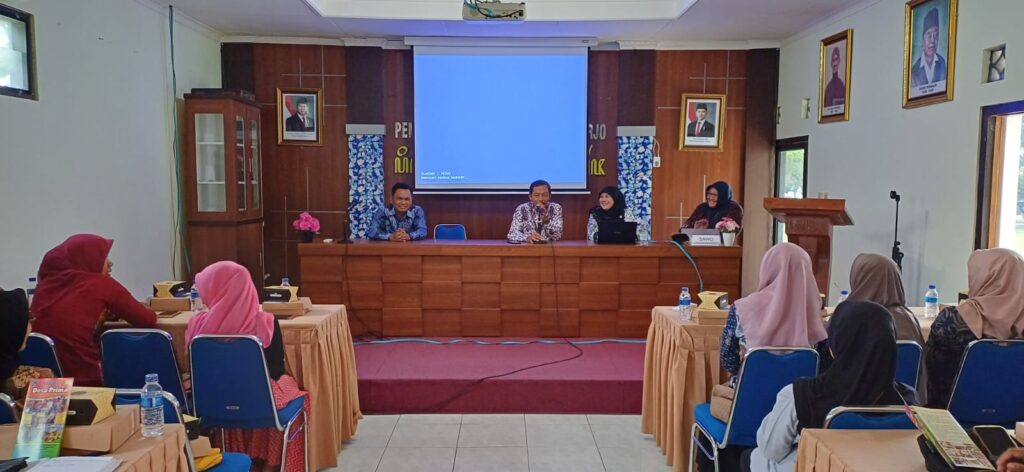 SOSIALISASI DESA PRIMA DI KALURAHAN SUMBERHARJO