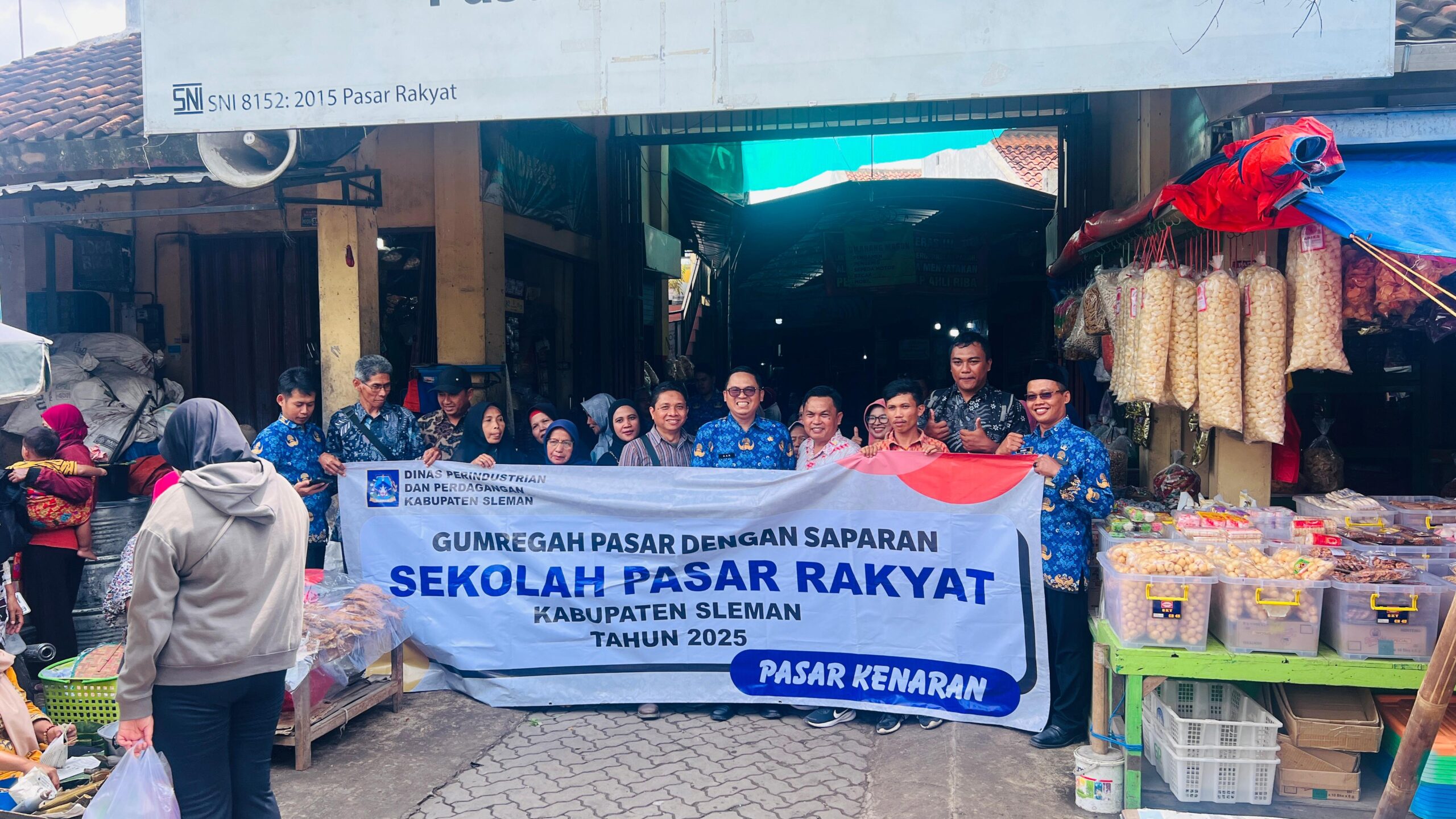 SEKOLAH PASAR DAN SARAPAN BAGI PEDAGANG PASAR KENARAN
