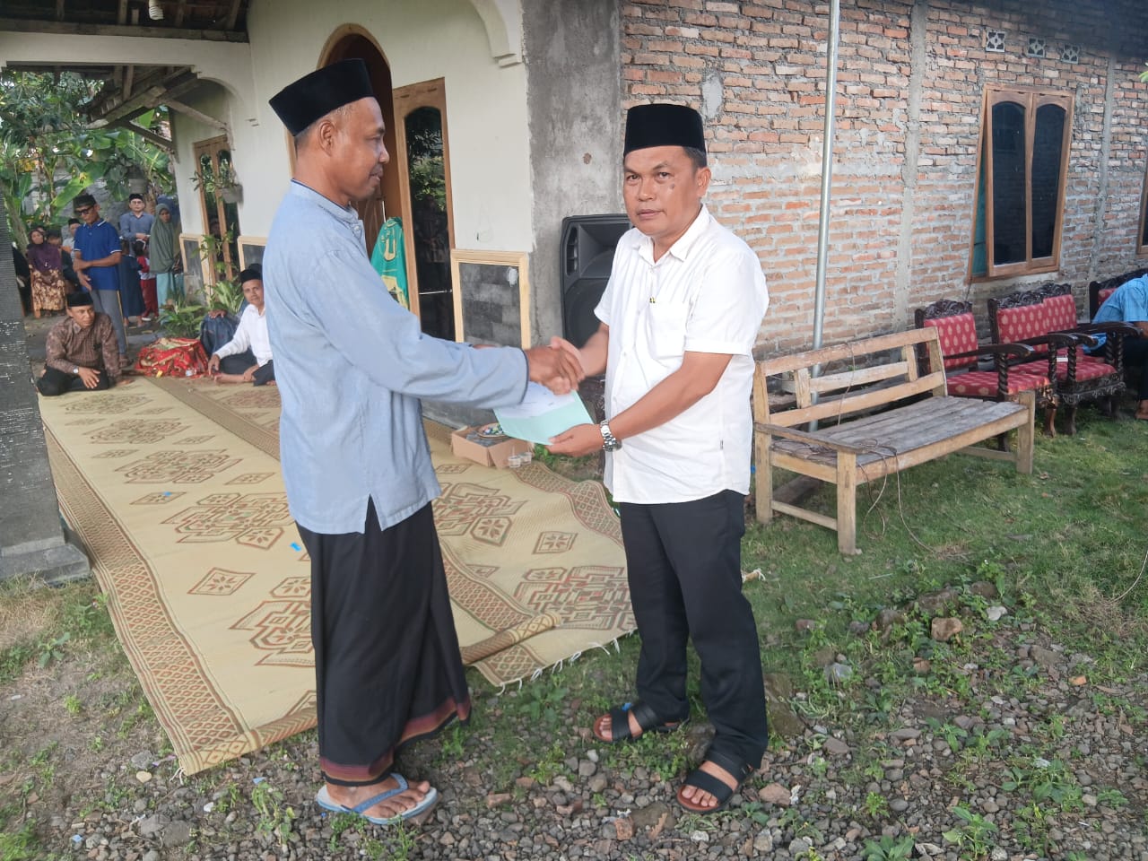 PENYERAHAN AKTA KEMATIAN DI PADUKUHAN KENARAN