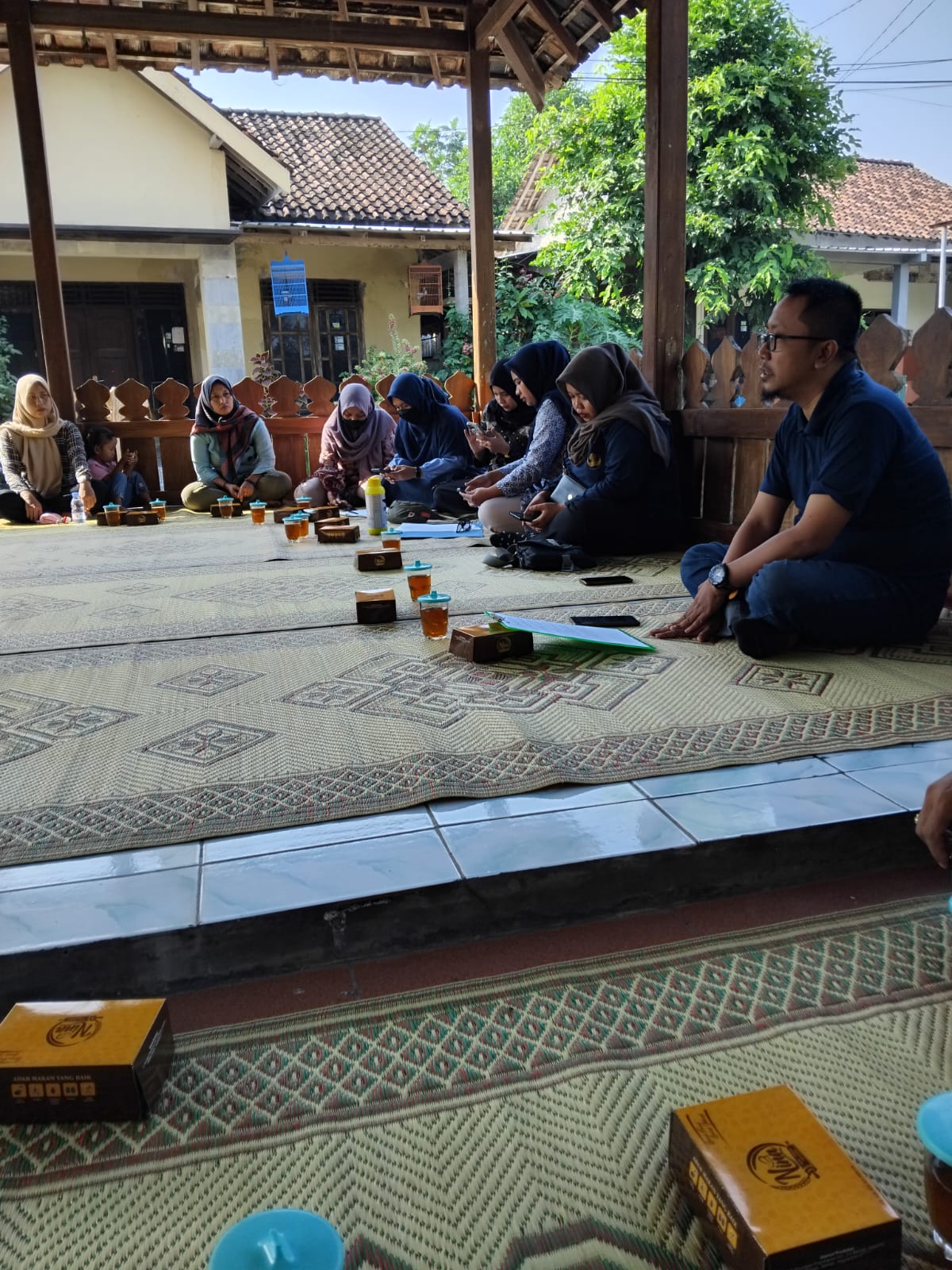 RANTAS JENTIK DI PADUKUHAN GUNUNG GEBANG