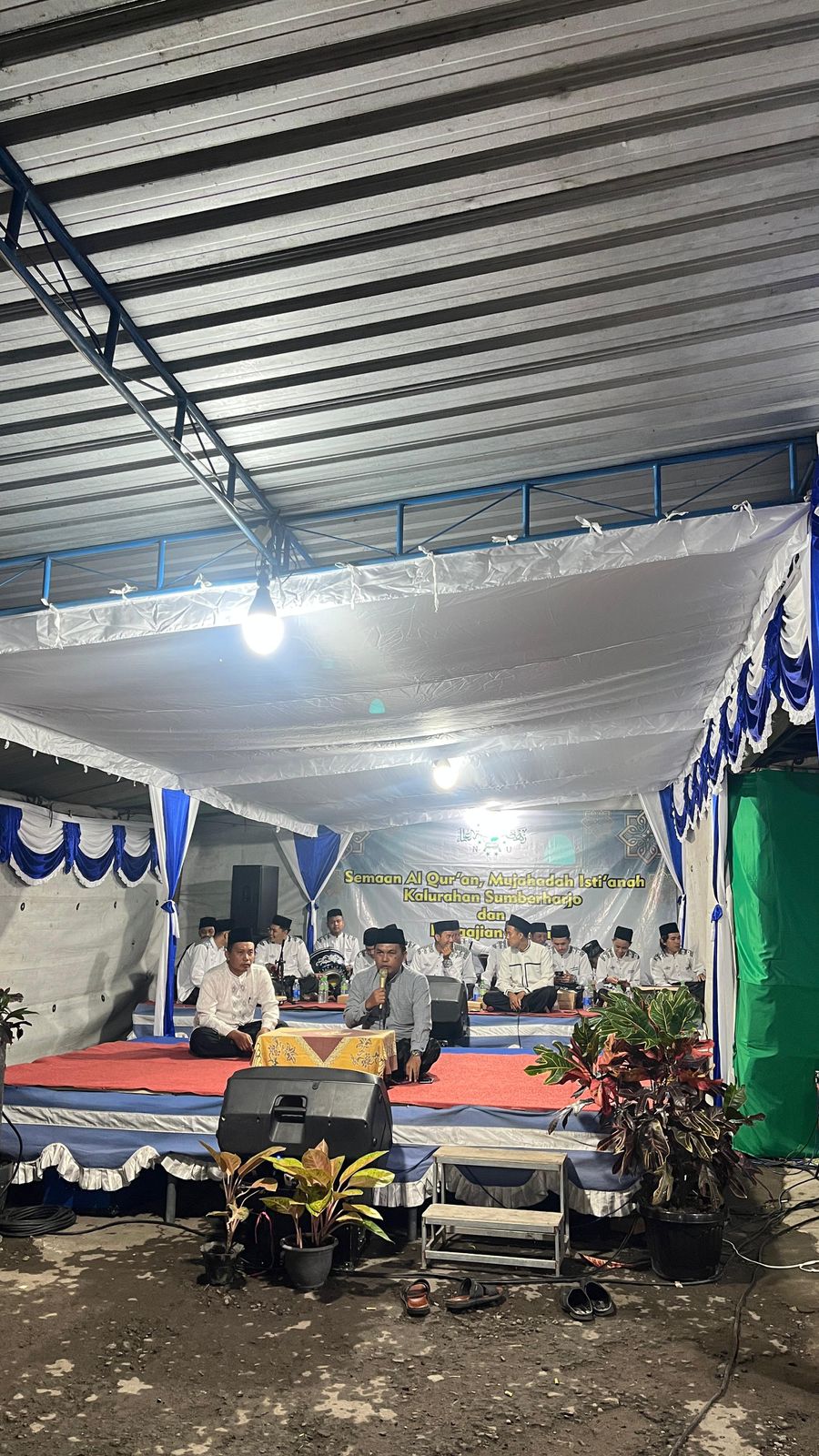 PENGAJIAN DI PADUKUHAN NGEBURAN
