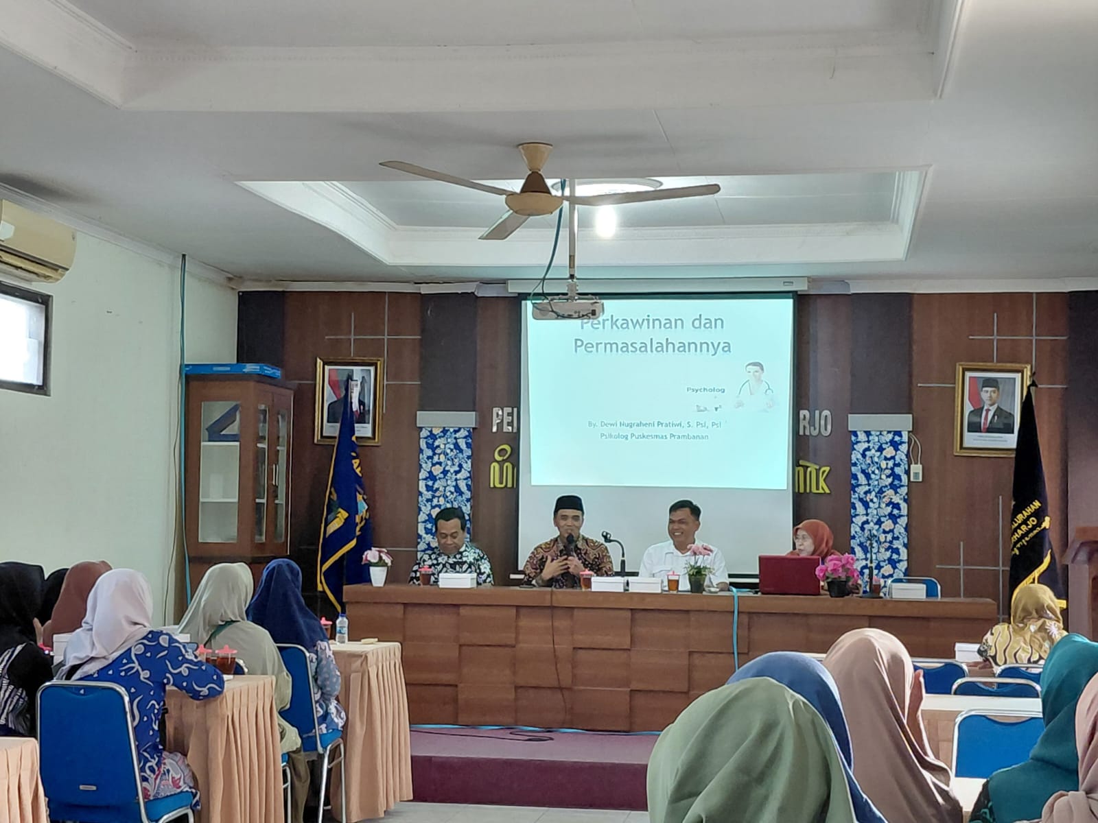 SOSIALISASI PENDEWASAAN USIA PERKAWINAN